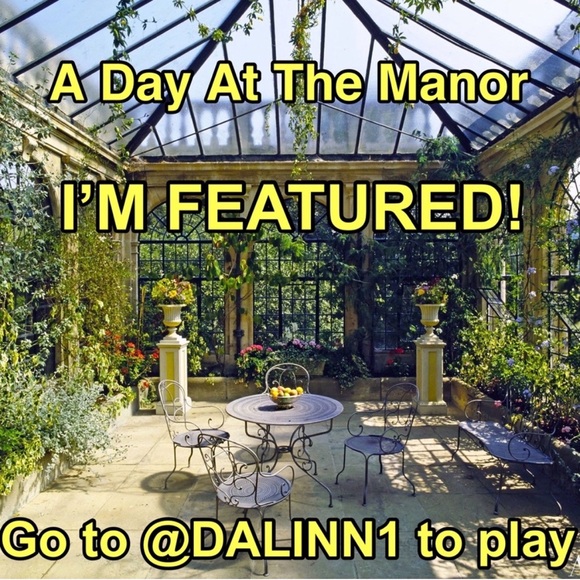 Manor Guests have arrived! Come play! 🌳💎⛲️ - Picture 11 of 13